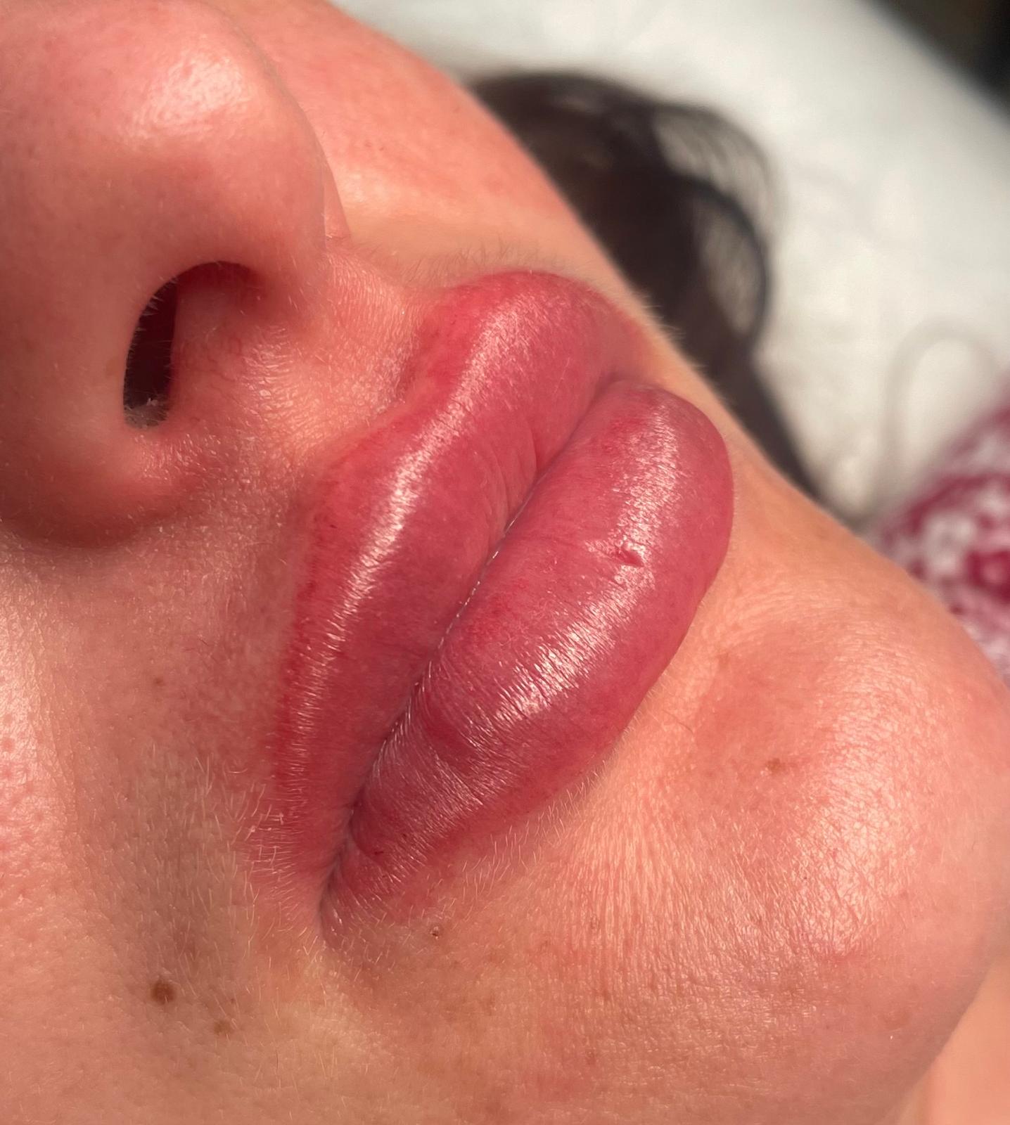 3D Lips mit definierter Kontur und Volumen-Effekt